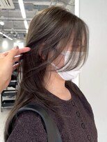 ロイオブジゼル(roi of GiseL)&nbsp;レイヤー 顔周りカット 暗めカラー 赤み消し 透明感カラー 20代