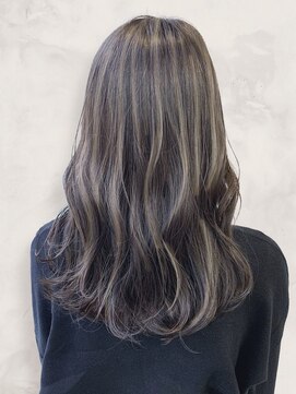 アース 上本町店(HAIR&MAKE EARTH) 30代40代◎冬の白髪ぼかしハイライト×小顔レイヤーカット