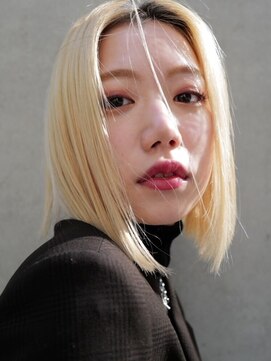 ハイトーンボブ_金髪ブロンド_ビタミンカラー