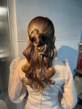 シャルムバイケンジ(Charm.by KENJE) 【タイトハーフアップ】結婚式/銀座/ヘアセット/カチモリ/アレン