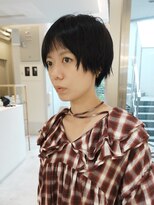 シアン(SYAN)&nbsp;シンプルなスタイルが好きな方おすすめ◎ラフに崩すショートヘア