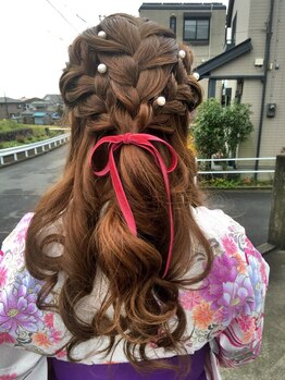 ヘアーショップ ロコロコ(Roco Roco)の写真/大切な日はいつもより可愛く華やかに♪キュート～上品、ゴージャスまでどんなスタイルもお任せ下さい！