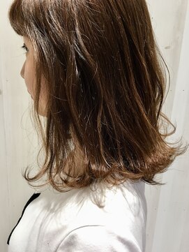 アンカー(ANCHOR) THROW カラーで叶える外国人風ヘアー