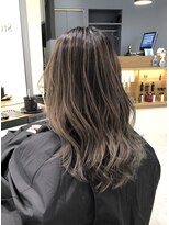 ストゥー(StueW.)&nbsp;【倉敷】パーソナルバレイヤージュ27