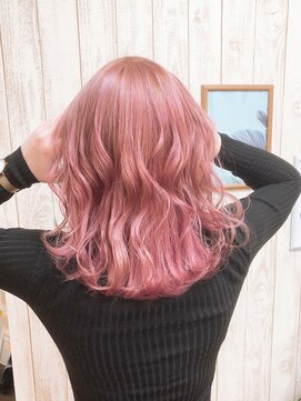 ヘアーデザインルアナ(Hair design Luana.) ブリーチカラー×ピンクベージュ