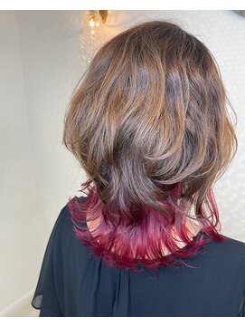 ヘアーアンドメイク ドレス(DRESS) インナーカラー マゼンタ