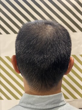 バーバーバー 千葉(BARBER-BAR) ４０代～５０代向けショートスタイル【BARBER-BAR千葉/千葉駅】