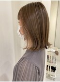 切りっぱなしボブ×ベージュ