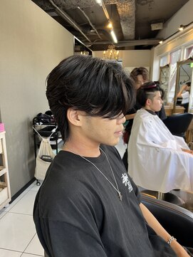 アイズ 海老名(AIZU) ニュアンスパーマ　カルマパーマ　センターパートウルフ