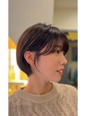 斜めバング黒髪グレーベージュアッシュブラックショート