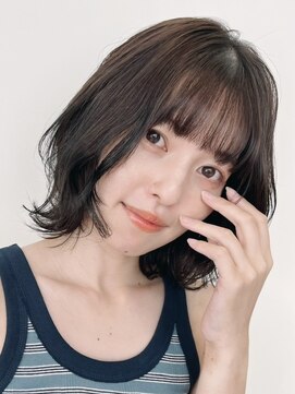 ノイ(noi) 顔周りレイヤーカットくびれヘアミルクティーベージュカラー