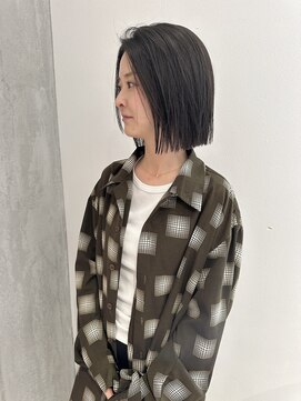 ヨーク(YOKE) YOKE 切りっぱなしボブぱつっとボブ髪質改善オリーブグレージュ