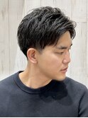 ツーブロック×刈り上げ束感ショートレイヤースタイル