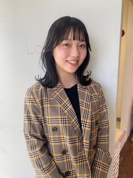 ローウェ 青山 表参道(Louwe) 透明感カラー/外はねレイヤー