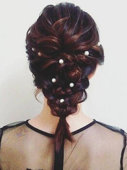ヘアーアンドメイク ディライト(Hair&Make Delight)の写真/《心斎橋駅3分/朝7時前の予約OK/ヘアセット¥2400～》ペア割りやお得な限定クーポンも多数あり◎