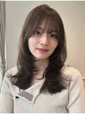 顔周りレイヤーカットくびれヘアミルクティーベージュカラー