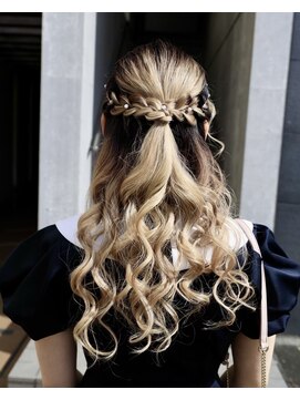 ヘアアレンジメント ボガスティーズ 溝の口店(Hair arrangement Vogusty's) ハーフアップ