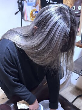 ブレイズヘアー(BLAZEhair) 【筋感強めデザイン】ホワイトバレイヤージュ×ブリーチ2回