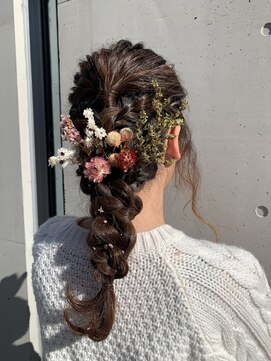 カミナ(KAMINA) ドライフラワーアレンジ。