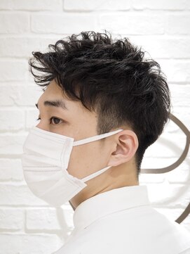 ヨシザワインク プレミアム 横浜 桜木町店(YOSHIZAWA Inc. PREMIUM) マスクでも似合うツーブロックリバースパーマメンズショート