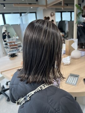 ユミリーバイルコル(umily by RuCOR.) コントラストハイライト/アースカラー/くびれヘア似合わせカット