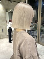 イリ(iLi)&nbsp;【iLi×REN】ホワイトベージュ/ホワイトグレージュ