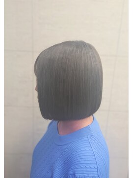 ノミネーション(Nomination) ミニボブ×オリーブアッシュ