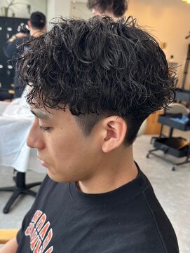 フゥ 宇都宮(FeU) 栃木メンズパーマメンズカットセンターパートメンズマッシュ緩め