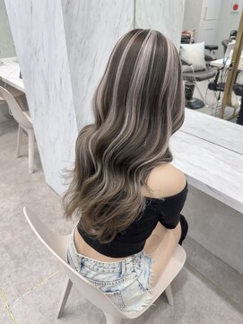 ロンド レア 天神大名店(Lond Le’a) オリーブグレー /ココアベージュ/黒髪/小顔に見せるヘア