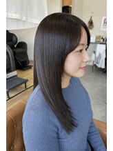 シー(SEA)&nbsp;大人ツヤ感ストレート×顔回りレイヤー