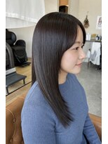 シー(SEA) 大人ツヤ感ストレート×顔回りレイヤー