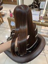 ロハスバイケンジ(LOHAS by KENJE)&nbsp;ラベンダーブラウンで赤みを抑えた艶ロングヘア＊