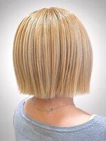 シンクヘアー(think hair by tori)&nbsp;外国人風ブロンド×切りっぱなしボブ