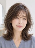 50代60代 大人 上品 レイヤーカット 白髪ぼかしハイライト 青山