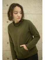 ネオリーブ チロル 横浜西口店(Neolive CiroL.) カーキ×グレーのワンレンボブ