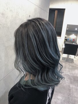 レーヴ(REVE) ブルーアッシュ_ハイライトカラーセミウェットウェーブ