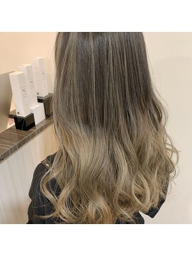 オズギュルヘア(Ozgur hair) バレイヤージュカラー