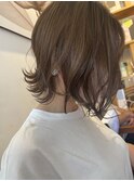 切りっぱなしラフなショートボブ