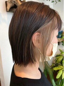 ヘアーサロン プアメリア(Puamelia) 切りっぱなし王道ボブポイントブリーチグレージュインナーカラー