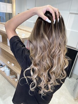 ミルクティー(Milk TEA) 外国人風グラデーションカラー 11.Q