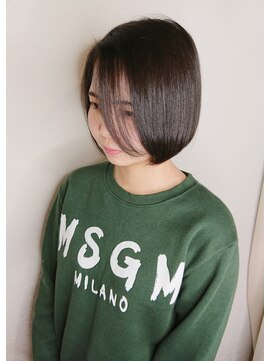 カーサ(CASA) ☆ あごラインが可愛いミニボブスタイル ☆