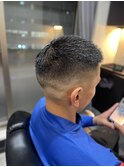 フェザーアップフェード　田町　理容室　顔剃り　バーバー