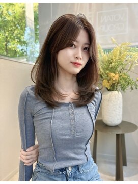 リリー(Lilley) 《出永 彩花style》韓国ヘア-レイヤーカット/艶カラー/髪質改善