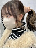 "インナーカラー×レイヤーカットポニーテール