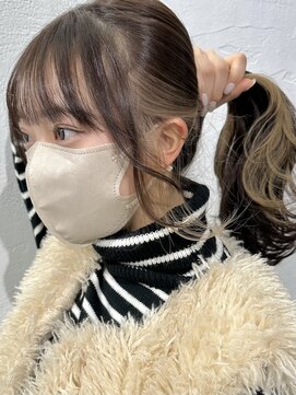 ミーム 原宿 表参道(meme) "インナーカラー×レイヤーカットポニーテール