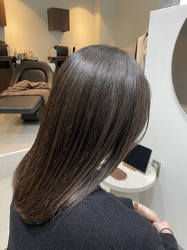 グラフ 立川(Graph.) 透明感カラー Aujua髪質改善トリートメント