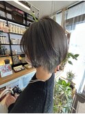 ショートボブ