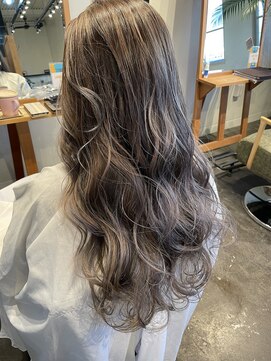 ムード マグ レーベル 南松本(MOOD Mag Label) 20代30代◎透明感ハイライト×美髪レイヤーグレージュ