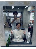 「柔らか質感のくせ毛風マッシュ」
