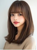 大人かわいいセミロング